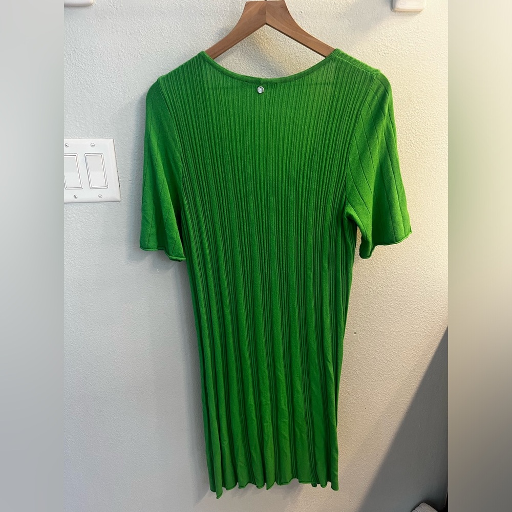 BIANA Stephanie Wave Rib Knit Short Sleeved Swing Dress; Bright Green size L - Picture 6 of 9